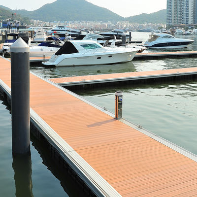 Customizable Durable Floating Dock With Aluminum Alloy Construction Yacht Boat Floating Pontoon