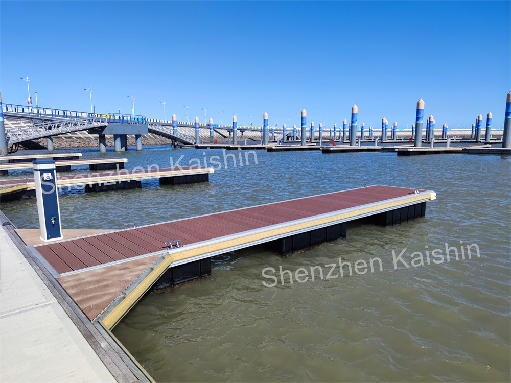 Custom-Designed Silver Floating Finger Dock Aluminum Floating Pontoon For Marina Yacht Boat