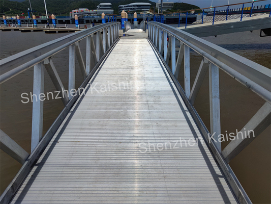 Pasaje de aluminio marino con capacidad de carga de 400 kg y carril de 1.1 m