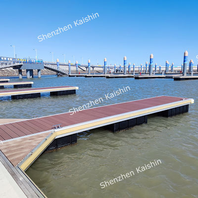 Muelle flotante marino duradero y de bajo mantenimiento resistente a la corrosión con flotadores de PE