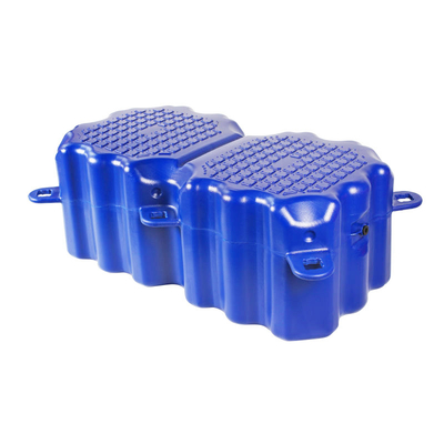Dispositivo de plástico en el muelle del barco Muelle de agua portátil flexible para el uso de cubos flotantes de HDPE en embarcaciones de marina